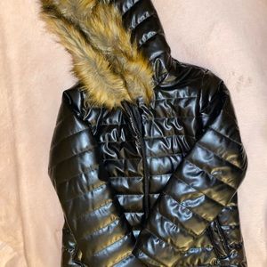 Black jacket/coat with fur!